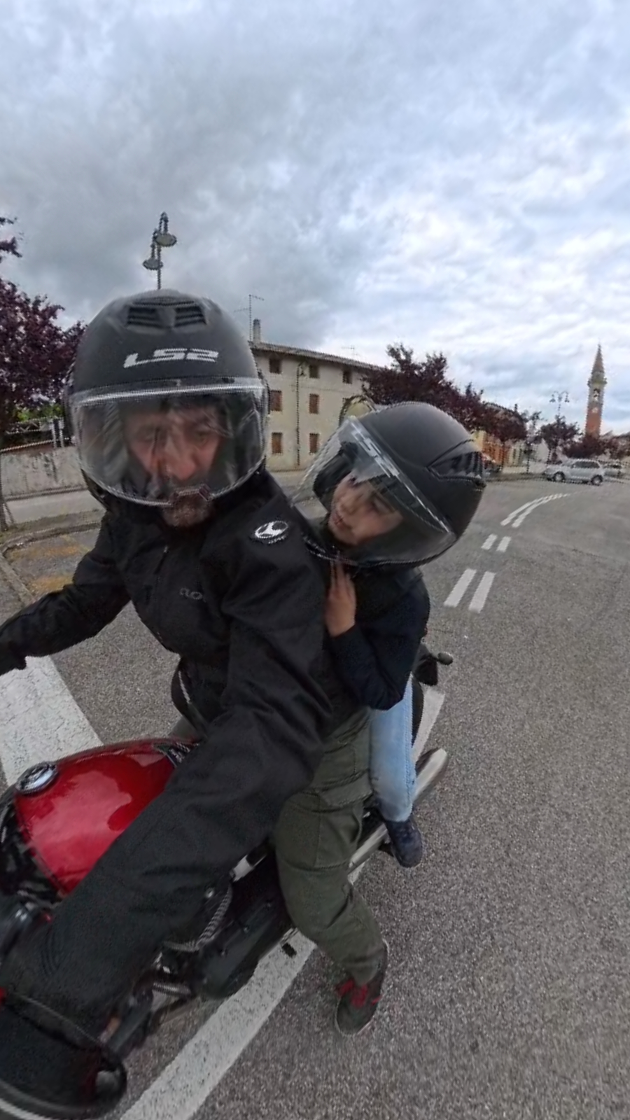 Papà e Nicolò in moto